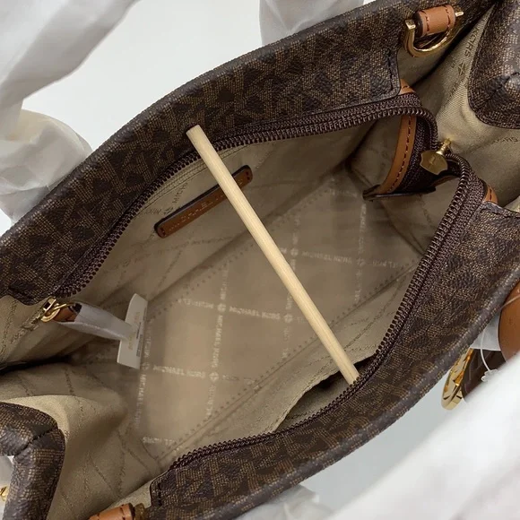 🔥Offer of the day!Michael Kors Mirella Small Crossbody Tote Bag Brown Signature - Picture 12 of 13